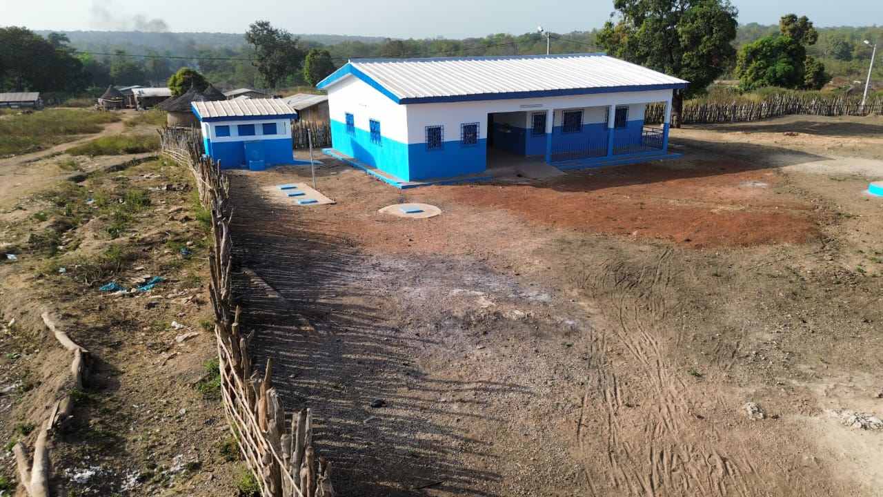 Construction d'un dispensaire, logement et latrines — Logosso (Kabadougou) — vue 1