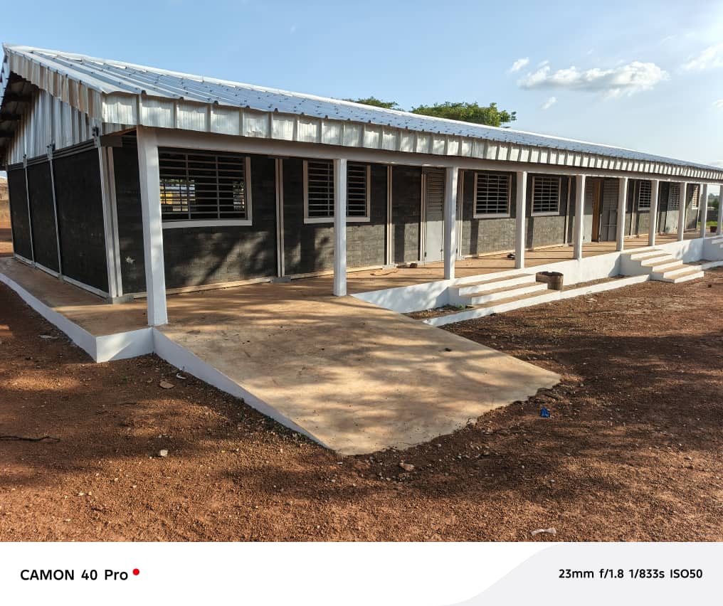 Construction de 5 classes, 2 bureaux et latrines — UNICEF (Boundiali, Bagoué) — vue 9